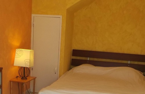 Groix Apartment | Apartment with garden - seaside island of Groix