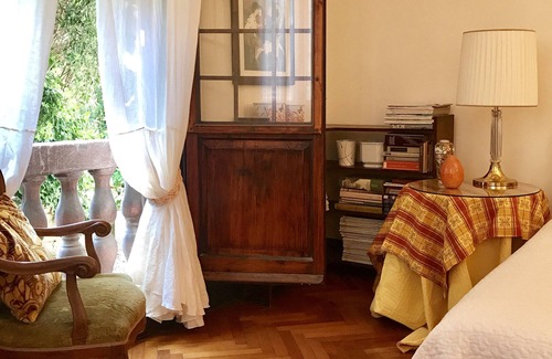 Santa Maria in Stelle Apartment | Apartment with garden in a period villa on the seafront