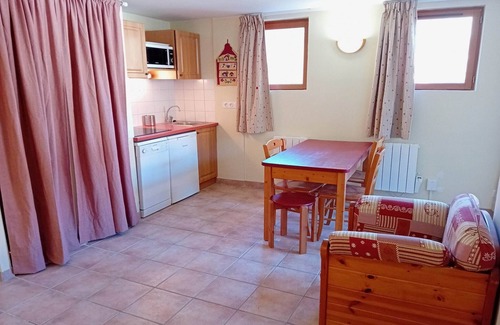 Termignon Apartment | Apartment with parking near River