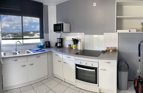 Le Gosier Apartment | Apartment with pool and beach access for 2 to 5 people