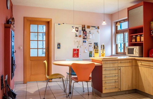 Gunzenhausen Apartment | Apartment with Private Sauna, Balcony and Wi-Fi