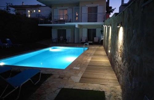 Velon Apartment | Apartment with Private Pool