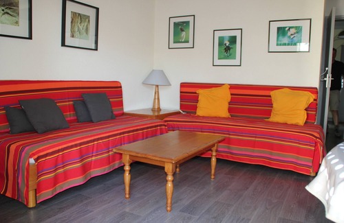 Quiberon Apartment | Apartment with terrace Ideally Located In Quiet Residence wi-fi near beach