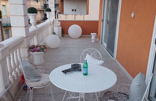 Gela Apartment | Apartment with terrace