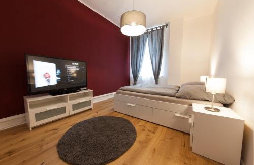 Deutz Apartment | Apartment Wohnung 600 m zur Messe-Deutz