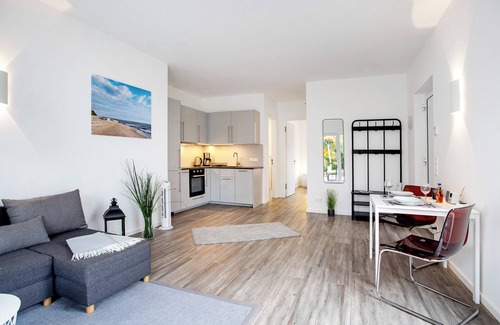 Heringsdorf Apartment | Apartment 'Wohnung Morgenrot' with Private Terrace