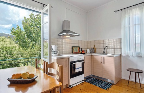 Lygia Apartment | Apartment "Woodpecker House Lefkada" with Sea View, Private Terrace & Wi-Fi