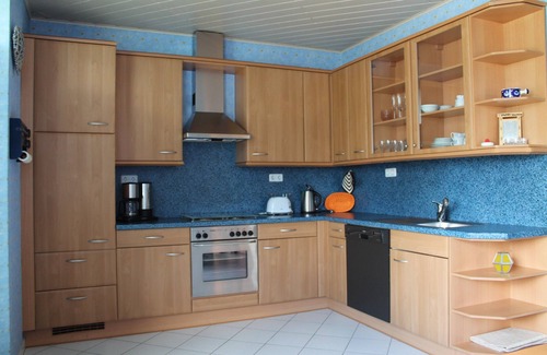 Obertiefenbach Apartment | Apartment yard Spriestersbach, beautiful, peaceful countryside location