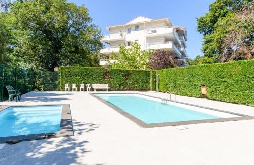 Arcachon Apartment | Apartment Zéphyr-1 by Interhome