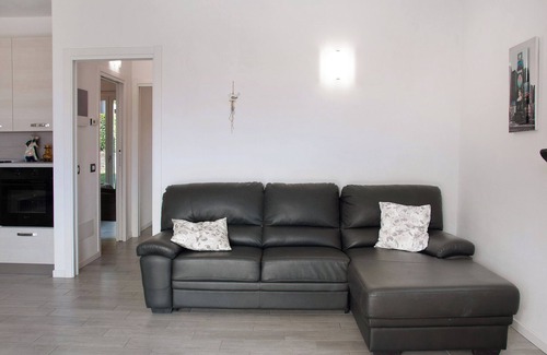 Tremezzina Apartment | Apartment Zerboni C2 with Mountain View, Wi-Fi, Pool, Garden & Terrace