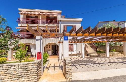 Skrbcici Apartment | Apartments Balić - Pinezići, Krk