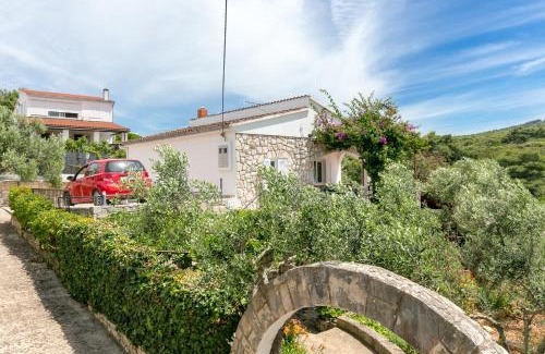 Necujam Apartment | Apartments by the sea Necujam, Solta - 8691