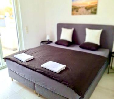 Neusiedl am See Apartment | Apartments C'EST LA SEA - Whirlpool-Suite, Dachterrassen-Suite oder Poolblick-Studio - Pets welcome