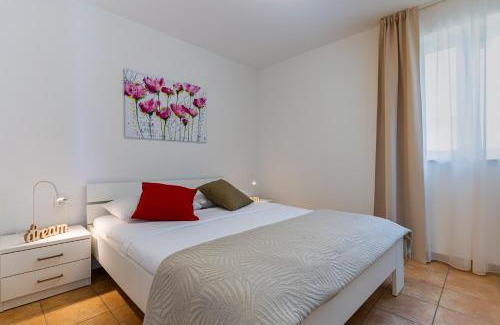 Nerezine Apartment | Apartments Dolac