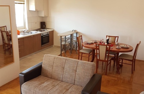 Malinska-Dubasnica Apartment | Apartments Dunja Malinska