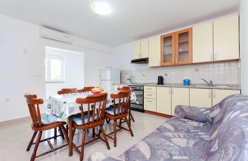 Lopar Apartment | Apartments Ester (88231-A1) - Lopar - island Rab