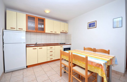 Povljana Apartment | Apartments Tome (13701-A2) - Povljana - island Pag
