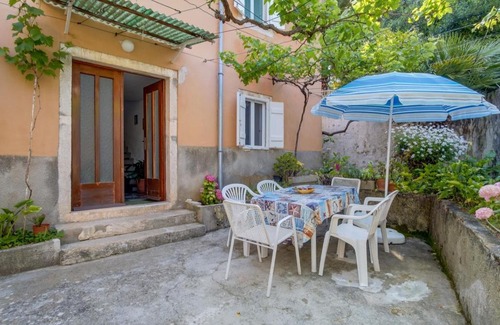 Veli Losinj Apartment | Apartments Ivna