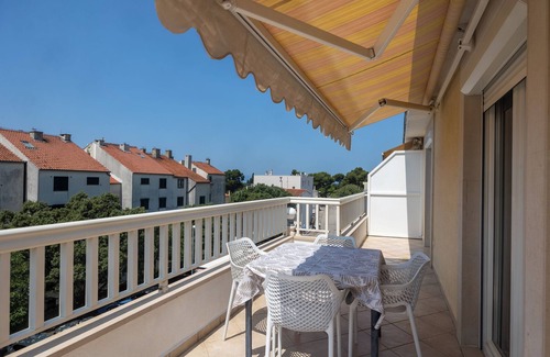 Istok Apartment | Apartments Ivo (36191-A2) - Makarska