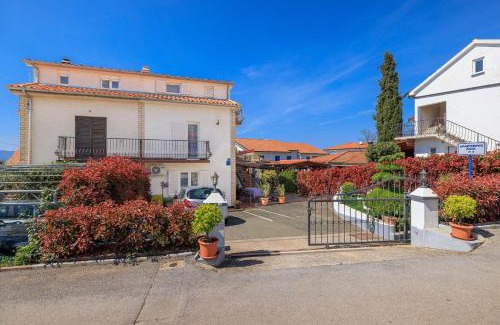 Sveti Vid-Miholjice Apartment | Apartments Kata