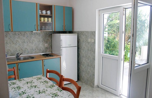 Zubovici Apartment | Apartments Ljubica (90181-A2) - Metajna - island Pag