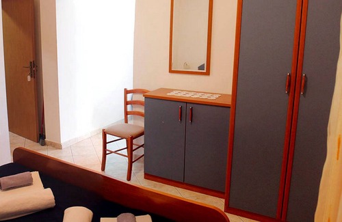 Zubovici Apartment | Apartments Ljubica (90181-A5) - Metajna - island Pag