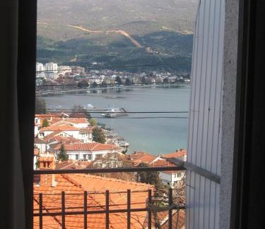 Varosh Bed & Breakfast | Apartments Villa Saray