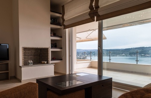 Theologos Apartment | Apartments with comfort and amazing sea view