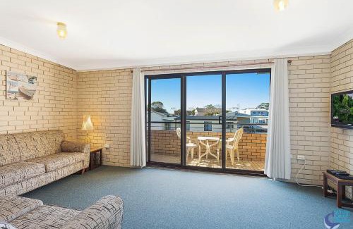Narooma Apartment | Apollo Unit 30 First Floor