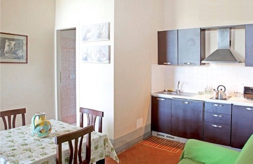 Impruneta Apartment | App. Laura B&B in ancient Villa, wifi and parking, meals and services available
