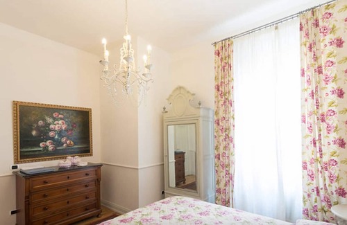 Pistoia Apartment | App. To Pistoia center-Tuscany, between Florence & Pisa - 2 bedrooms, bathroom, kitchen-4 people