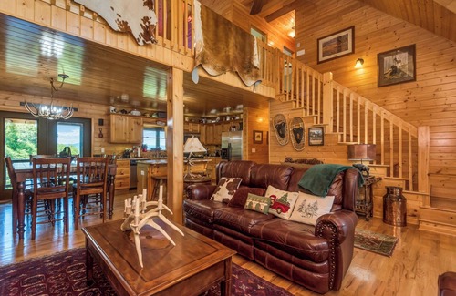 Piney Creek Cabin | Appalachian Mtn Cabin Near New River State Park!