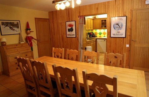 Orcieres-Merlette Ski Chalet | Appart 10 pers 150 m2 in chalet with garden close to slopes and center