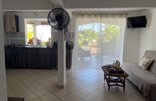 Riviera du Levant Apartment | Appart Alamanda 3* Villa Malaka Sainte-Anne (3 pers)