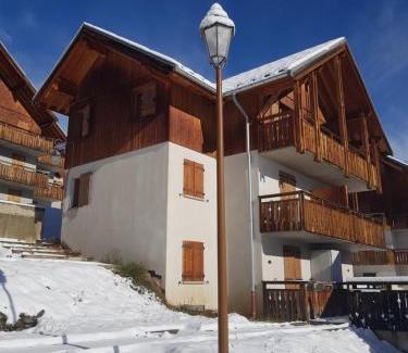 Albiez-le-Vieux Apartment | Appart - Chalet du Hameau des Aiguilles
