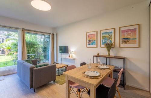 Merignac Apartment | Appart cosy et terrasse en ville