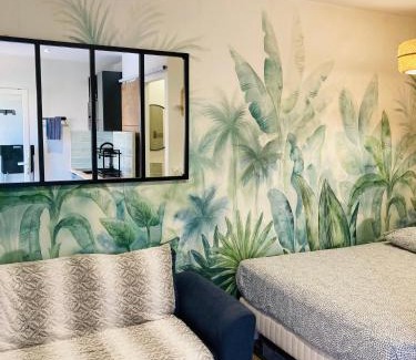 La Celle-sous-Gouzon Apartment | Appart hôtel au Pradet