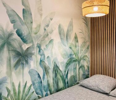 La Celle-sous-Gouzon Apartment | Appart hôtel au Pradet