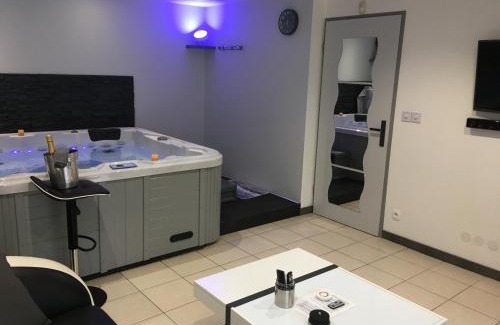 Lalande-Grand Selve Apartment | Appart&Spa