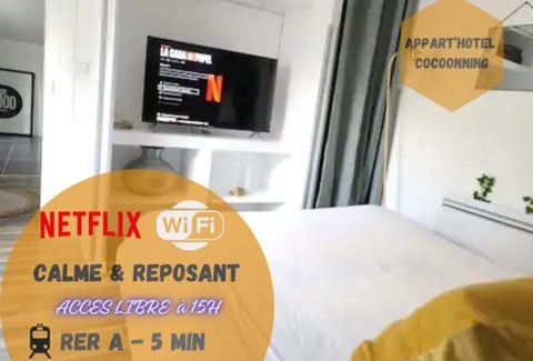 Maisons-Laffitte Apartment | Appart' Studio cooconing - Champs Elysées - NETFLIX