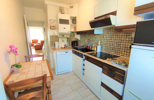 Lagord Apartment | Appart T3 Tout Confort + Parking Privatif