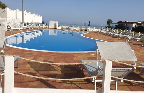 Marina di Zambrone Apartment | Appartamento comodo comfort in splendido residence