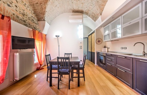 Province of Bologna Apartment | Appartamento a Villa Saltarelli II Vicino all Aeroporto by Wonderful Italy