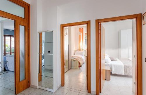 Monte San Giusto Apartment | Appartamento Blu Cobalto