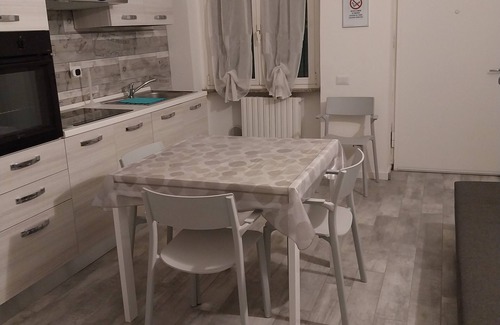 Carugate Apartment | Appartamento carino per brevi periodi vicino a tutti i servizi essenziali.