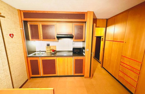 Gressoney-la-Trinite Apartment | Appartamento Gressoney Staffal con Spazio Esterno, Posto Auto - CIR 0021