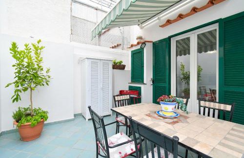 Ischia Porto Apartment | Appartamento Iasolino