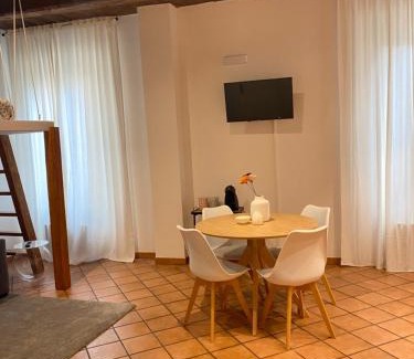 Imola Apartment | Appartamento in centro storico L&L house