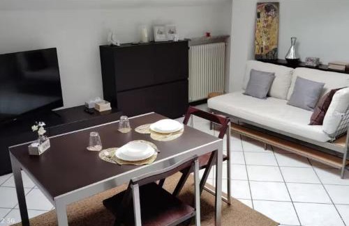 Albuzzano Apartment | Appartamento in Mansarda