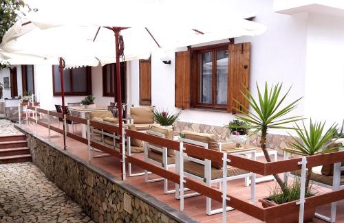 Sant'Agata sui Due Golfi Villa | Appartamento in Villa con Terrazzo e Vista Golfo